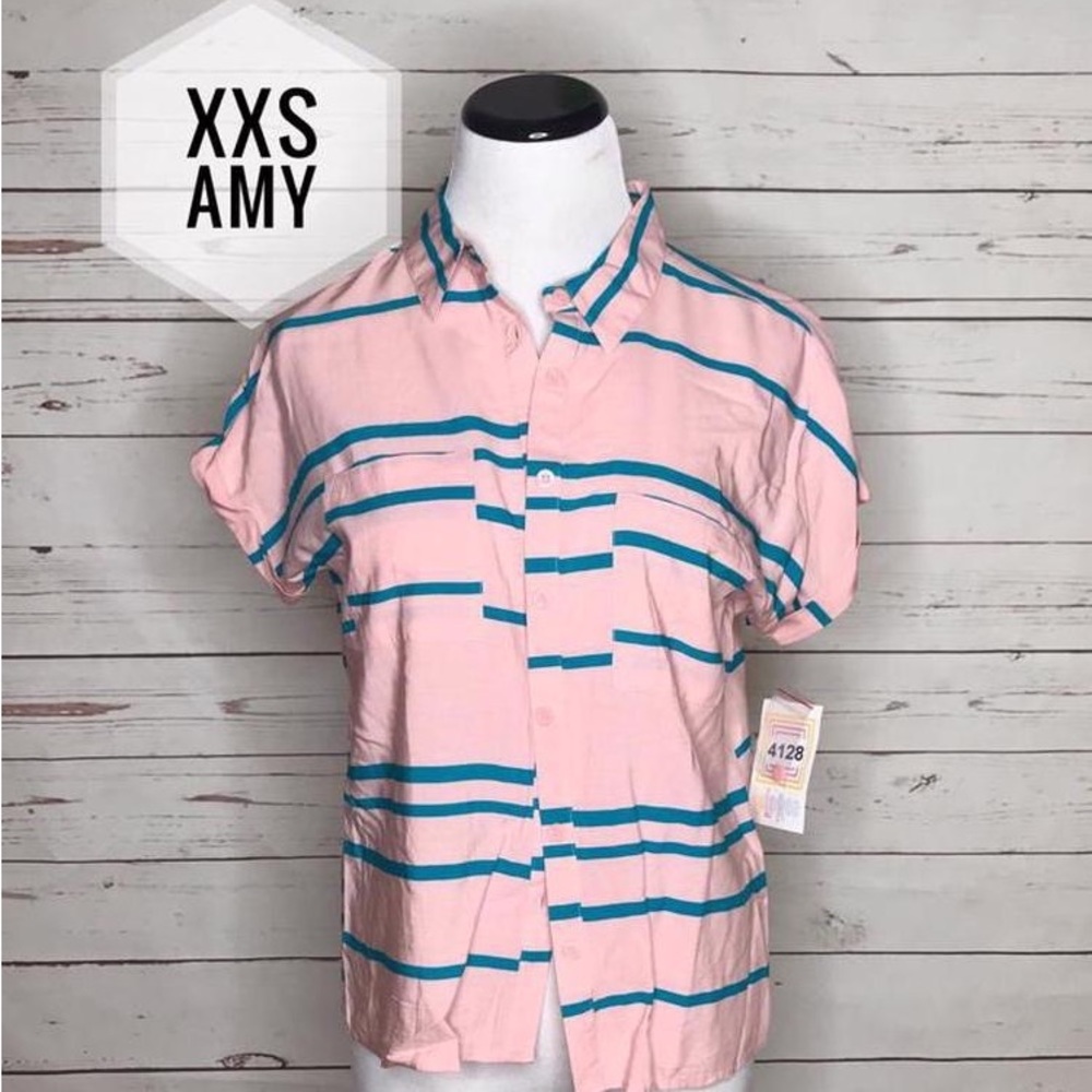 NWT Lularoe Amy Shirt